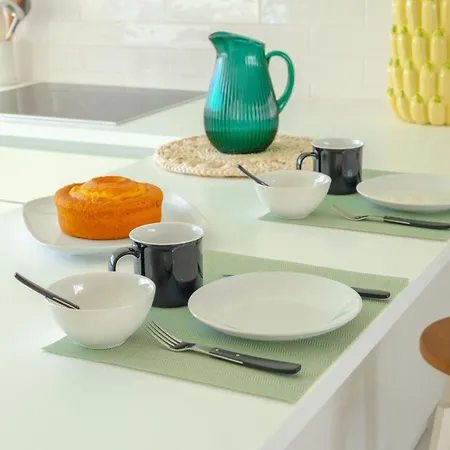 3br Family W- Private Balcony, Pool & Free Parking דירה *