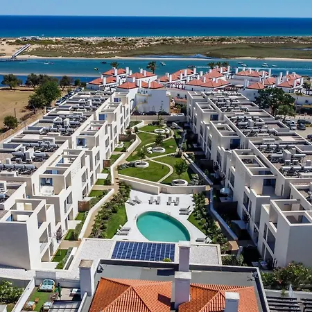 Apartment 3br Family W- Private Balcony, Pool & Free Parking Tavira