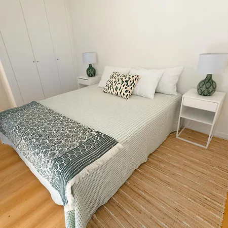 Appartamento 3br Family W- Private Balcony, Pool & Free Parking